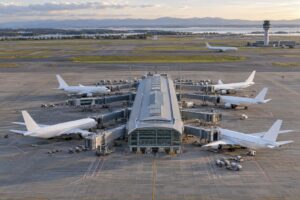 how airline hubs work